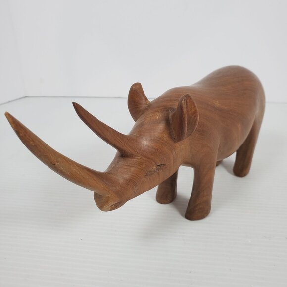 Vintage Hand-Carved Teak Rhino Figurine – Mid-Century Safari Animal Sculpture - Picture 3 of 13